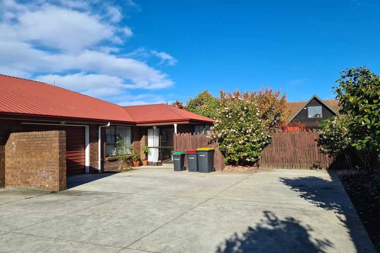 Photo of property in 1/3 Greystoke Lane, Avonhead, Christchurch, 8042