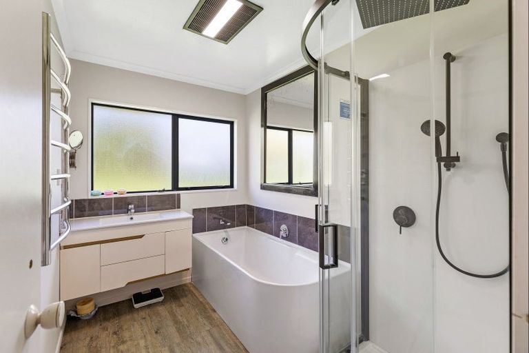 Photo of property in 20 Charles Cross Street, Longburn, Palmerston North, 4412