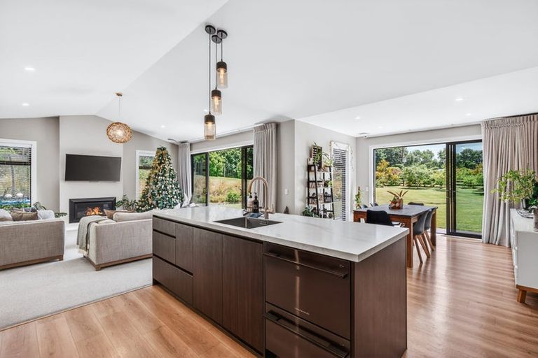 Photo of property in 139 Mapara Road, Acacia Bay, Taupo, 3385