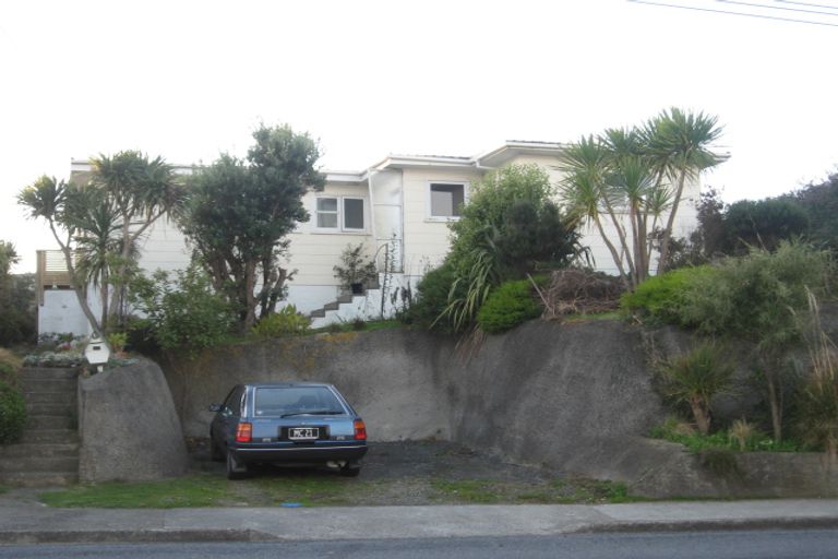 Photo of property in 45 Jillett Street, Titahi Bay, Porirua, 5022