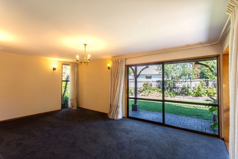 Photo of property in 1/31 Straven Road, Riccarton, Christchurch, 8011