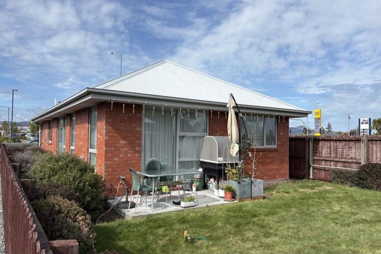 Photo of property in 185 Wainoni Road, Avondale, Christchurch, 8061