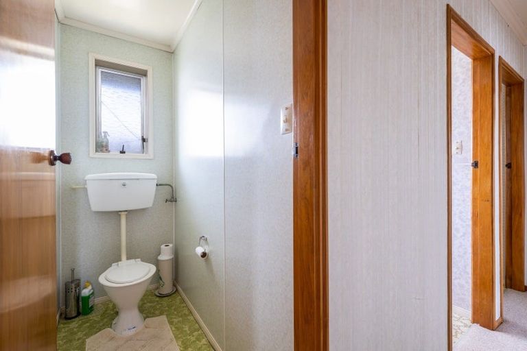 Photo of property in 2 Erica Place, Bell Block, New Plymouth, 4312