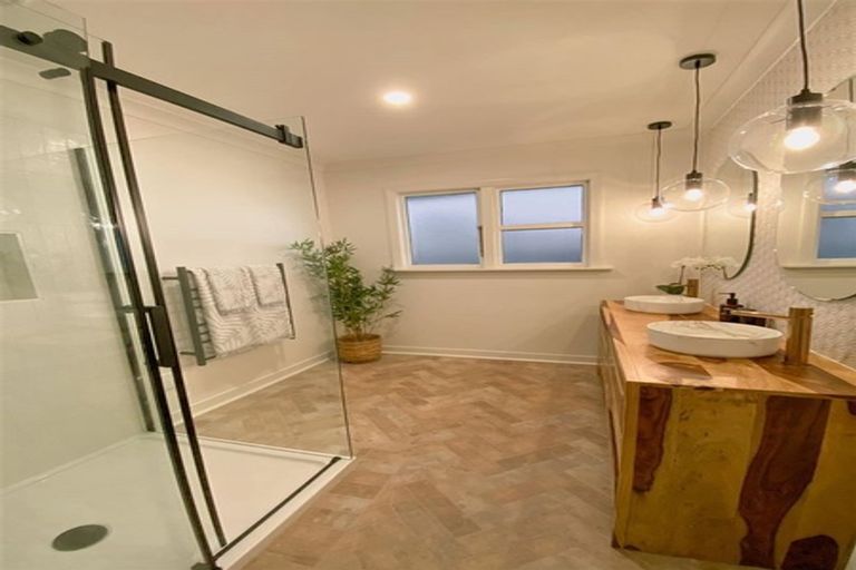 Photo of property in 1/98 Amyes Road, Hornby, Christchurch, 8042