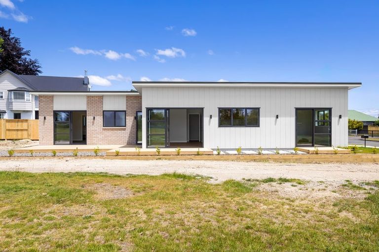 Photo of property in 20 Aubrey Crescent, Rainbow Point, Taupo, 3330