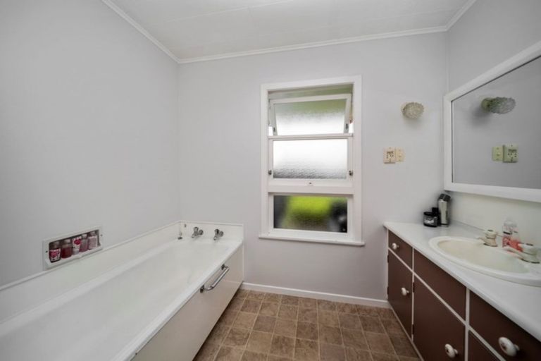 Photo of property in 36 Ariel Street, Stratford, 4332