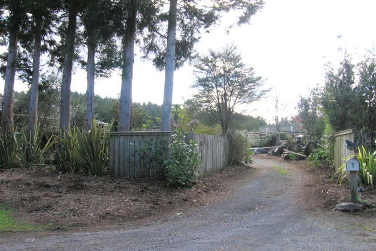 Photo of property in 5 Aileen Place, Whangamata, 3691