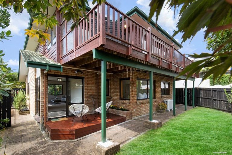 Photo of property in 1/32 Mark Edward Drive, Half Moon Bay, Auckland, 2012