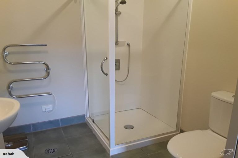 Photo of property in Bay Palms Apartments, 8/30b Bute Road, Browns Bay, Auckland, 0630