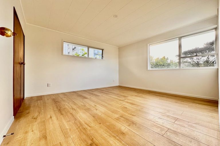 Photo of property in 38 Sharland Avenue, Manurewa, Auckland, 2102