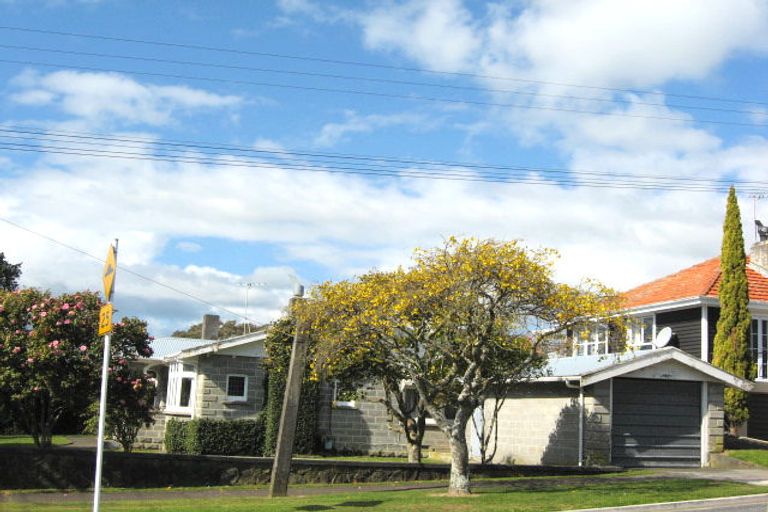 Photo of property in 69 Paynters Avenue, Strandon, New Plymouth, 4312