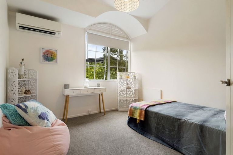 Photo of property in 3/44 Aberdeen Road, Campbells Bay, Auckland, 0620