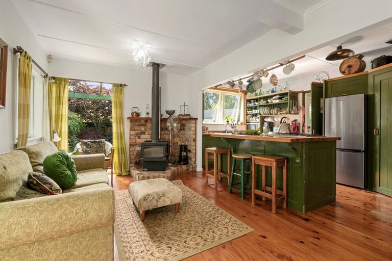 Photo of property in 80 Glen Road, Ranui, Auckland, 0612