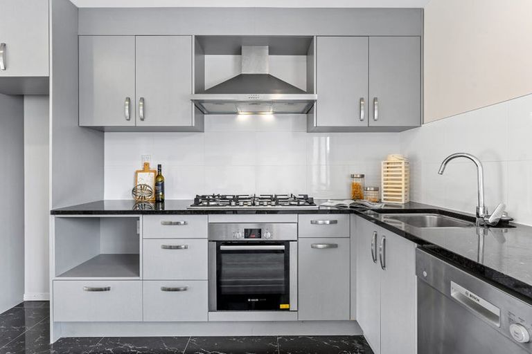 Photo of property in 20/5 Perekia Street, Albany, Auckland, 0632