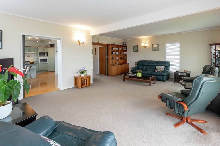 Photo of property in 99 Waller Avenue, Bucklands Beach, Auckland, 2012