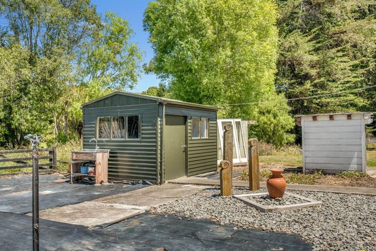 Photo of property in Wimbledon Road, Porangahau, 4292