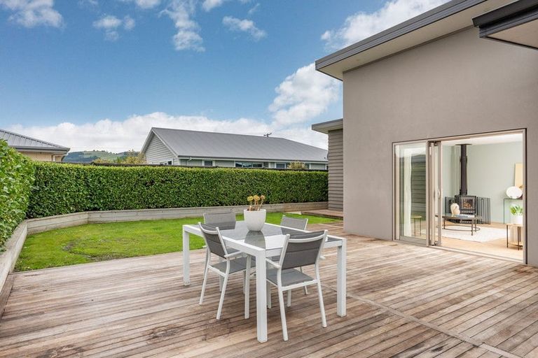 Photo of property in 18 Carrick Place, Mosgiel, 9024