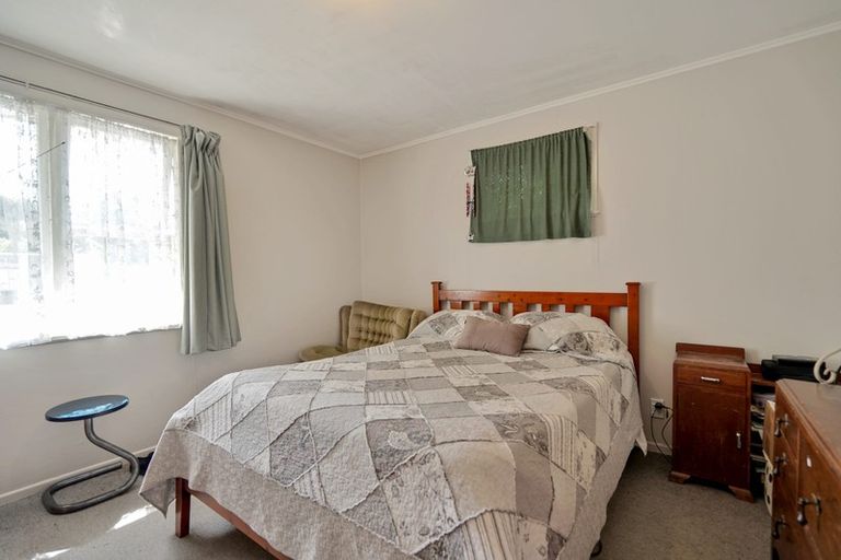 Photo of property in 4 Aronui Terrace, Kelston, Auckland, 0602
