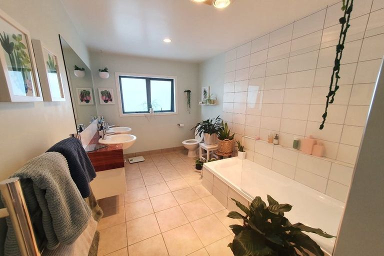 Photo of property in 22a Buchanan Road, Kingseat, Papakura, 2580