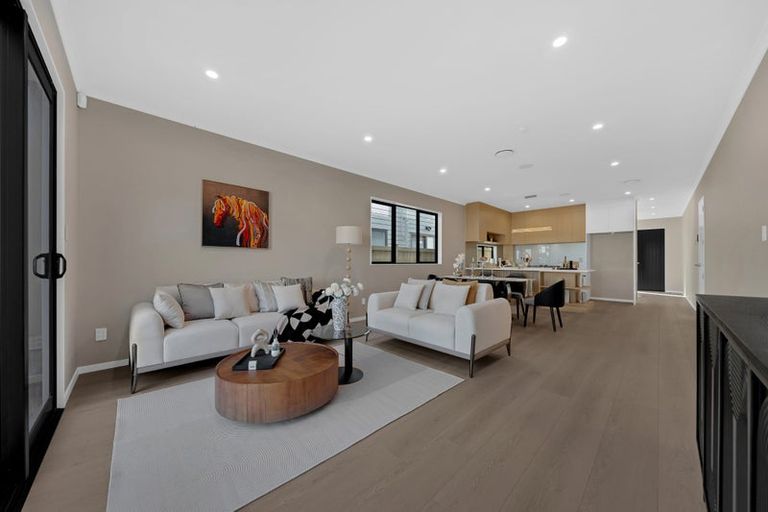 Photo of property in 37 Ascent Street, Flat Bush, Auckland, 2019