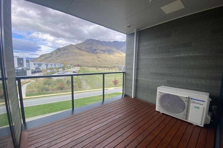 Photo of property in Wyndham Gardens Apartments, 204/30 Red Oaks Drive, Frankton, Queenstown, 9300