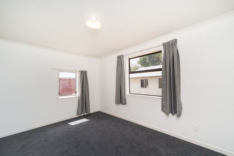 Photo of property in 35 Ada Street, Hokowhitu, Palmerston North, 4410