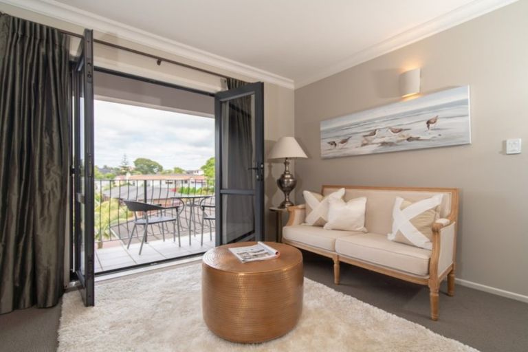 Photo of property in 18 Phoenicia Court, The Gardens, Auckland, 2105