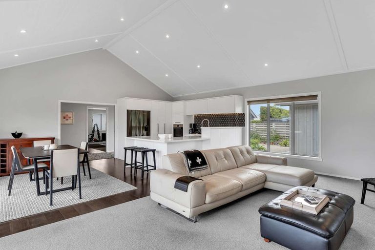 Photo of property in 4 Roseberry Place, Whitianga, 3510