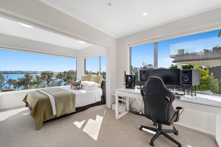 Photo of property in 26 Falstaff Place, Half Moon Bay, Auckland, 2012