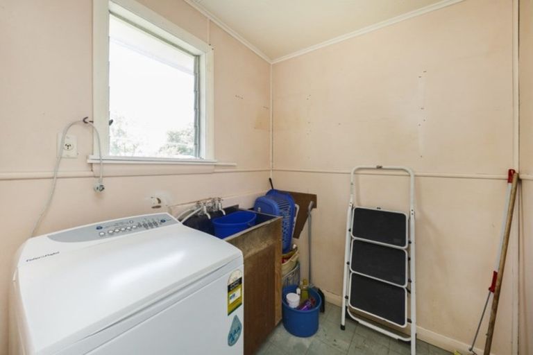 Photo of property in 14 Dorset Crescent, Hokowhitu, Palmerston North, 4410