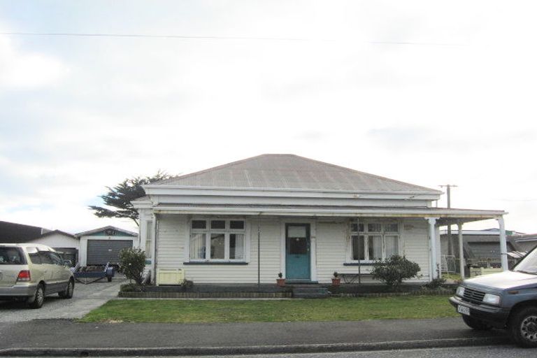 Photo of property in 100 Blake Street, Blaketown, Greymouth, 7805