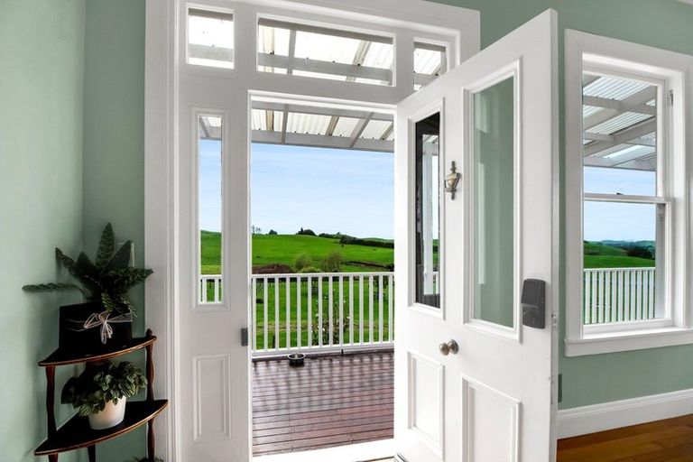 Photo of property in 79 Lincoln Road East, Everett Park, Inglewood, 4389