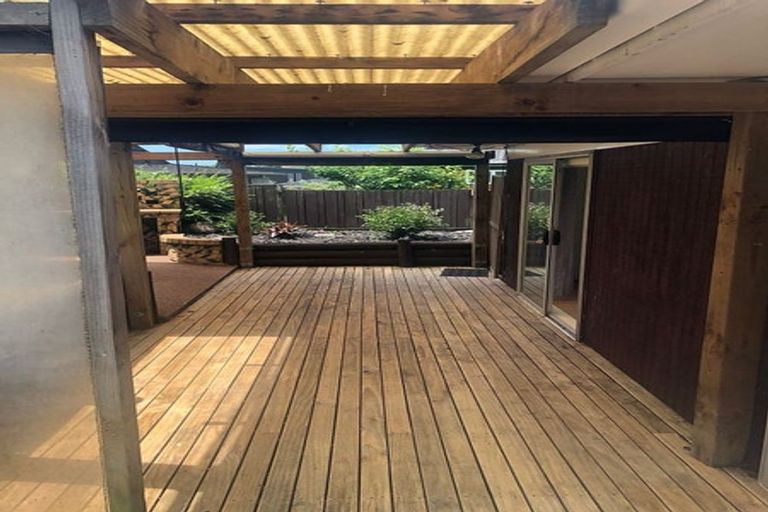 Photo of property in 3 Lilian Place, Farm Cove, Auckland, 2012