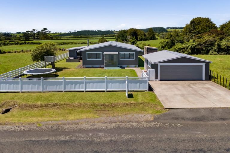 Photo of property in 1257 Mangorei Road, Mangorei, New Plymouth, 4371