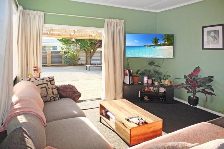 Photo of property in 3 Harrod Avenue, Foxton Beach, Foxton, 4815