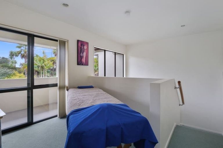 Photo of property in 92 Albany Highway, Greenhithe, Auckland, 0632
