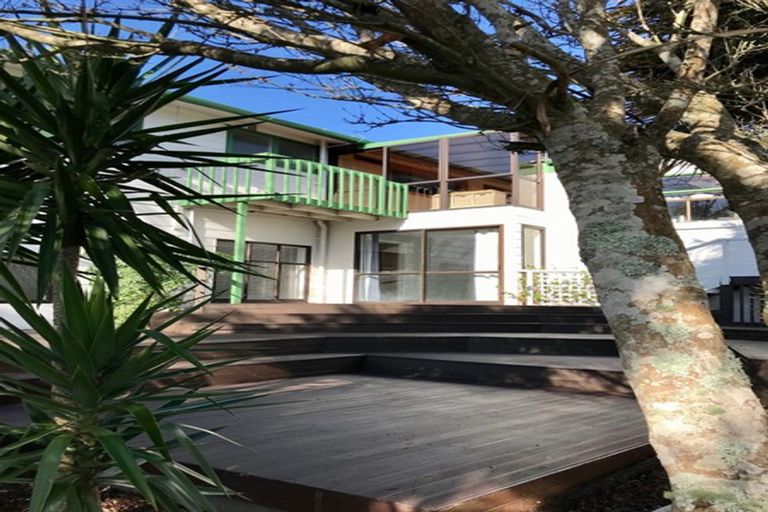 Photo of property in 11 Thelma Crescent, Torbay, Auckland, 0630