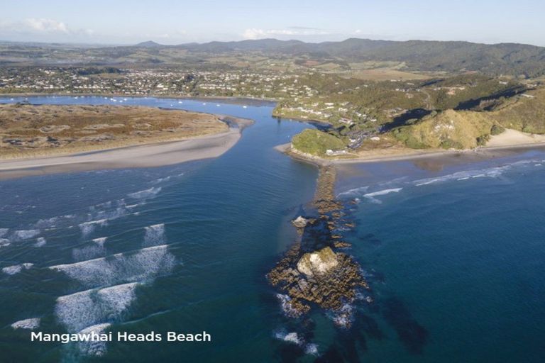 Photo of property in 17 Kahu Drive, Mangawhai, 0505