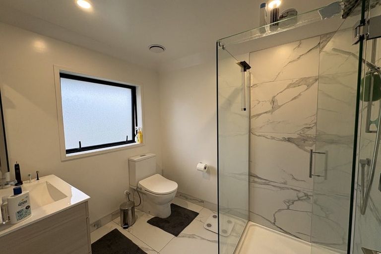 Photo of property in 1/31 Waiwhetu Road, Waiwhetu, Lower Hutt, 5010