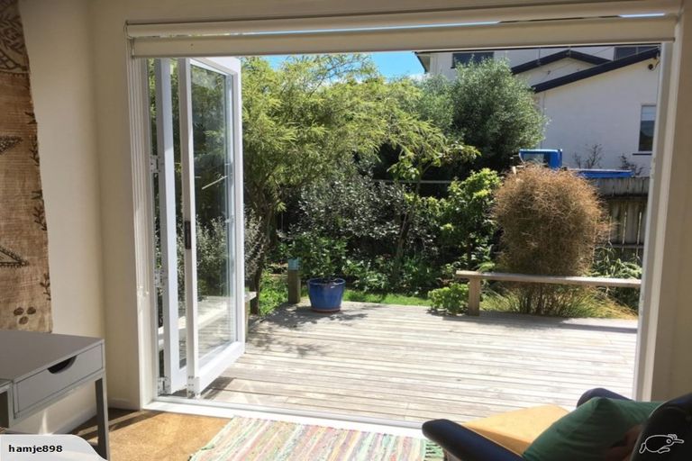 Photo of property in 34 Birdwood Avenue, Moturoa, New Plymouth, 4310
