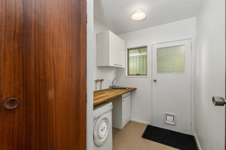 Photo of property in 20 Tawavale Street, Pukehangi, Rotorua, 3015