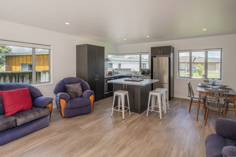 Photo of property in 35 Carina Way, Whitianga, 3510