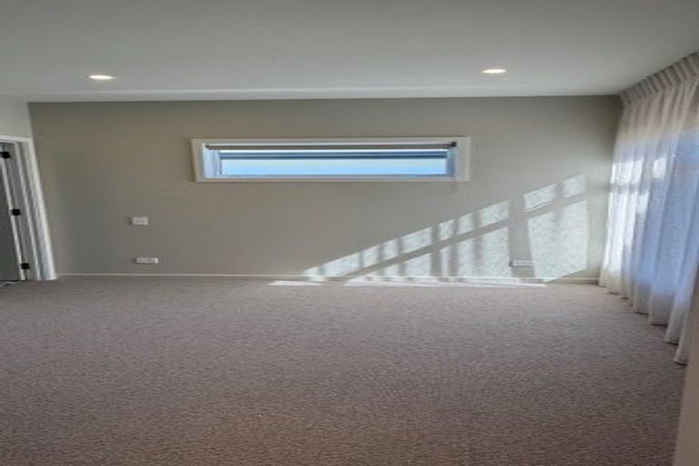 Photo of property in 32 West Place, Greenmeadows, Napier, 4112