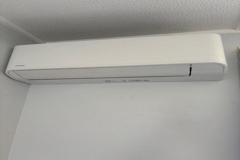 Photo of property in 4 Colvin Street, Westport, 7825