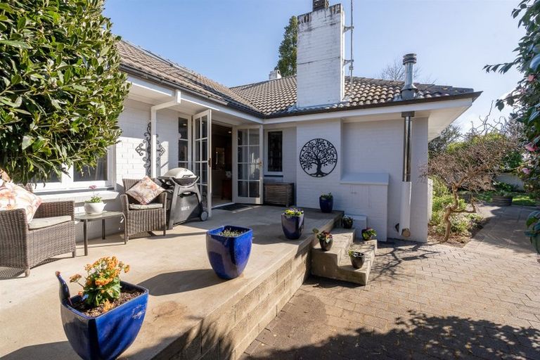 Photo of property in 18 Fairfield Road, Fairfield, Hamilton, 3214