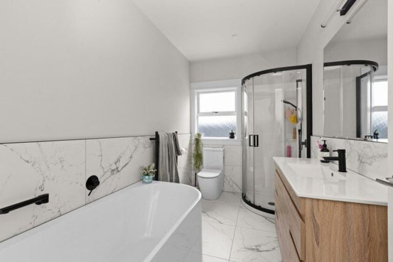 Photo of property in 5a Savage Crescent, Marewa, Napier, 4110