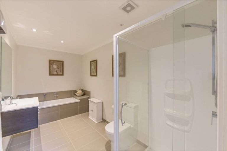 Photo of property in 7 Whares Court, Silverdale, 0932