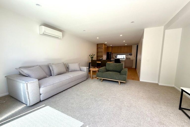 Photo of property in 6/90 Holly Road, St Albans, Christchurch, 8014