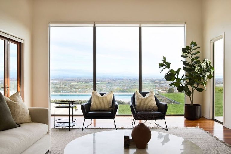 Photo of property in 151 Durham Drive, Havelock North, 4130