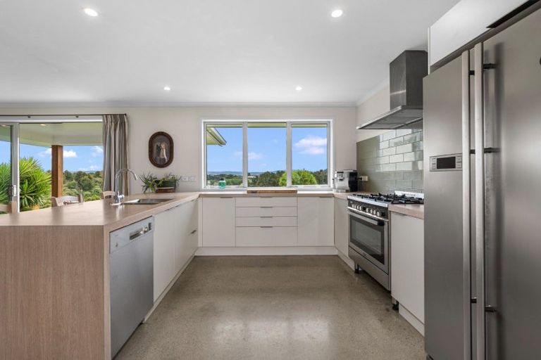 Photo of property in 12 Barron Way, Ohauiti, Tauranga, 3112